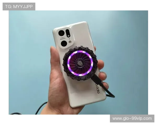 智能手机散热器无线磁吸设计 打游戏畅爽体验提升性能与舒适度 智能手机散热器无线磁吸设计 打游戏畅爽体验提升性能与舒适度